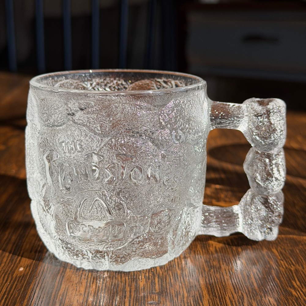 Vintage 1993 McDonald’s Flintstones Collector Glass Mug Set. G13 - Picture 4 of 8
